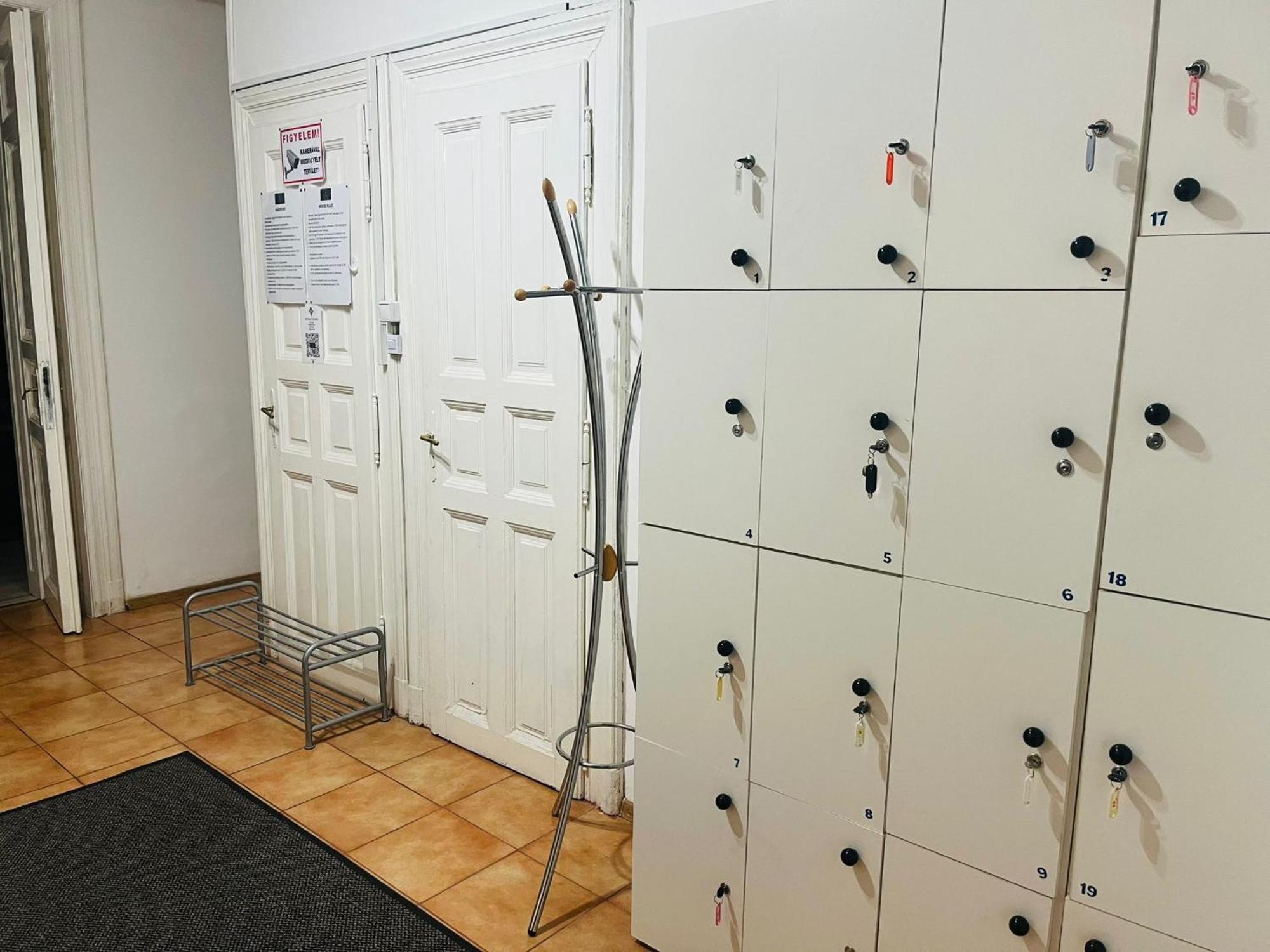 Doxie Rooms And Beds Budapesta Exterior foto