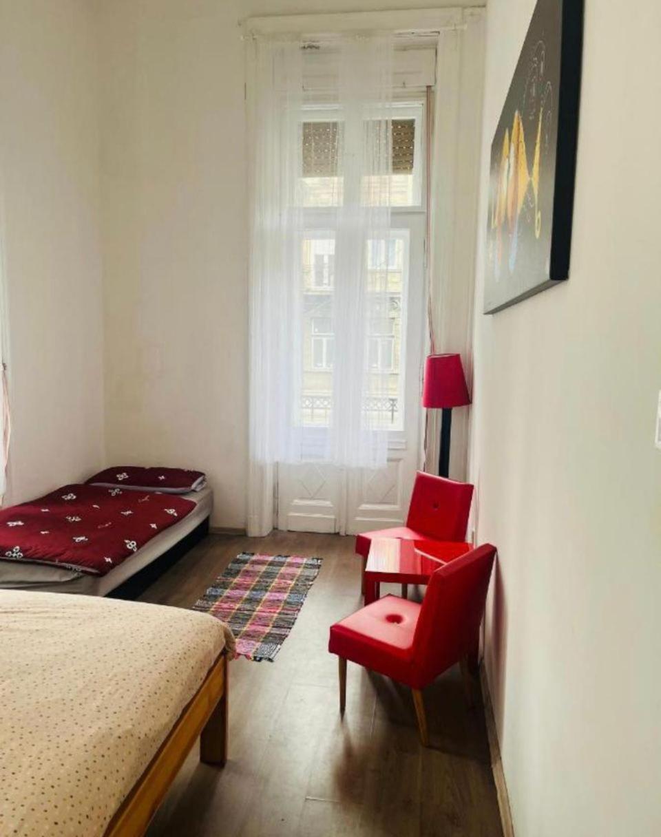 Doxie Rooms And Beds Budapesta Exterior foto